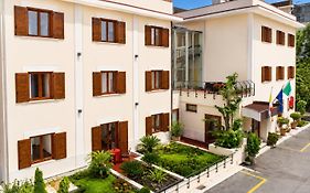 Hotel Diana